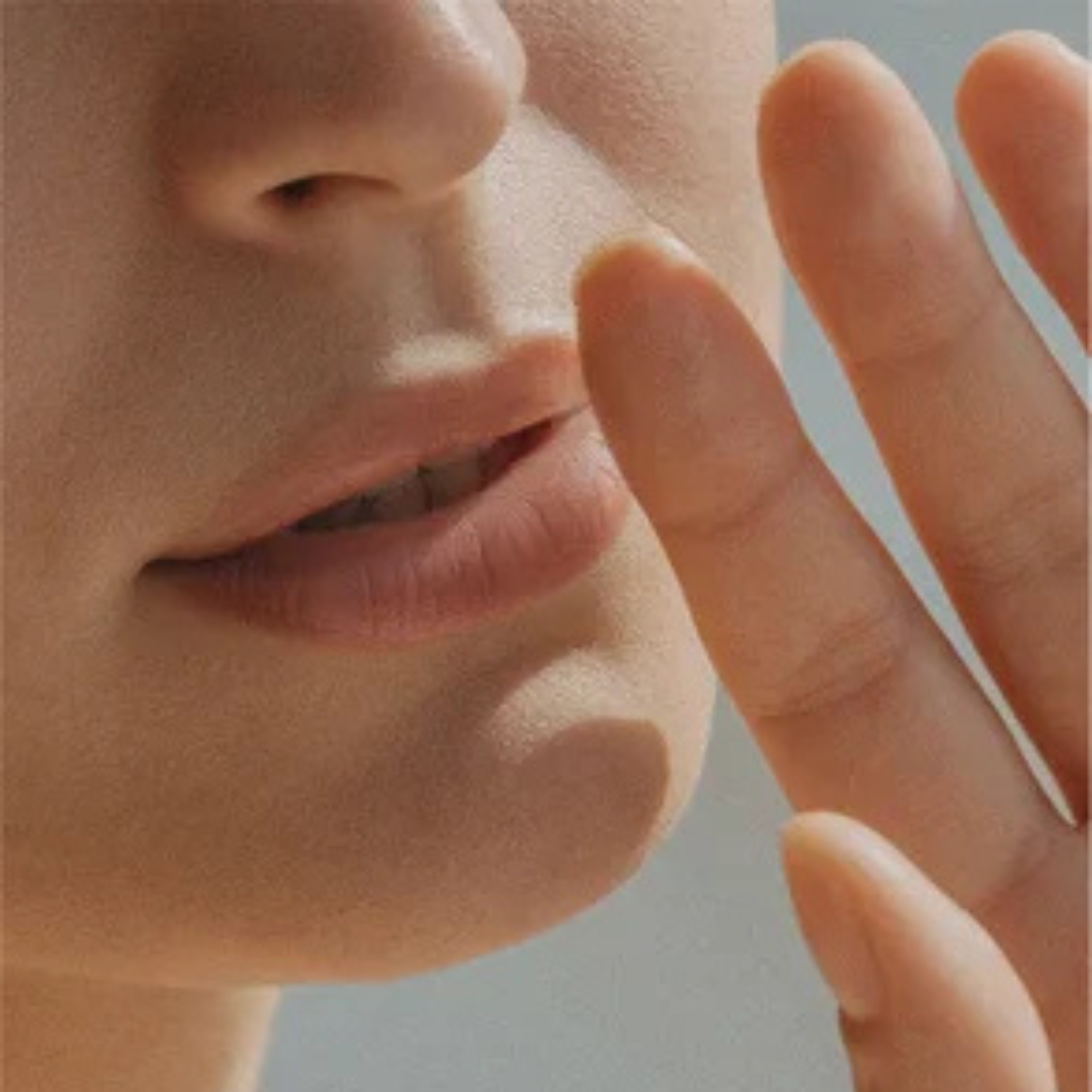 Vegaaninen ILO skincare 1 puhdistus pumppupullossa geeli-öljy koostumus, ecocert kosmetiikka, eläinkokeeton