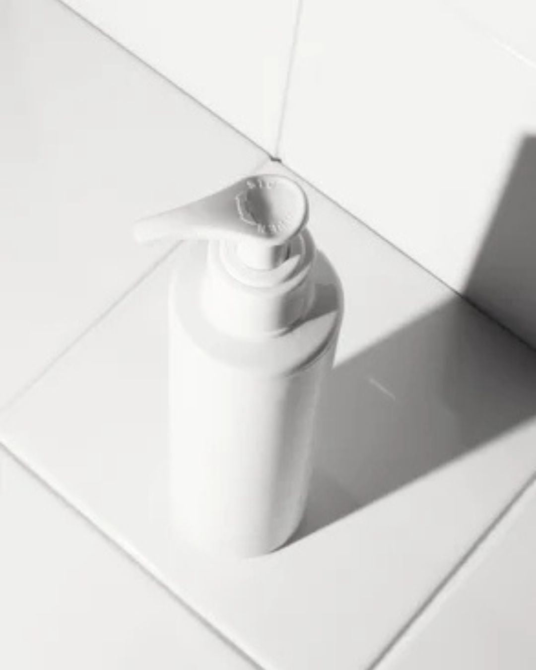 2. Vaahtopuhdistus - kosteuttava pesuvaahto